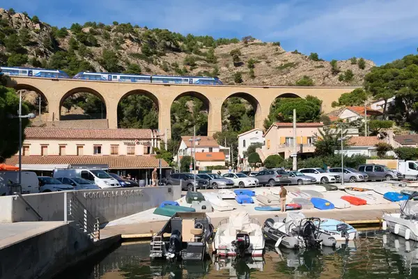 Abri Piscine Sans Rail Constructeur abri de piscine Ensuès-la-Redonne