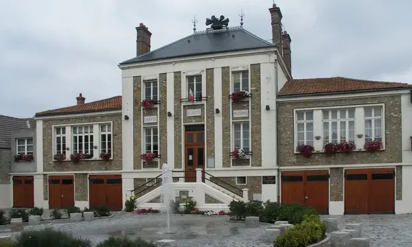 Abri Piscine Sans Rail Constructeur abri de piscine La Ville-du-Bois