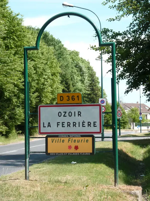 Abri Piscine Sans Rail Constructeur abri de piscine Ozoir-la-Ferrière